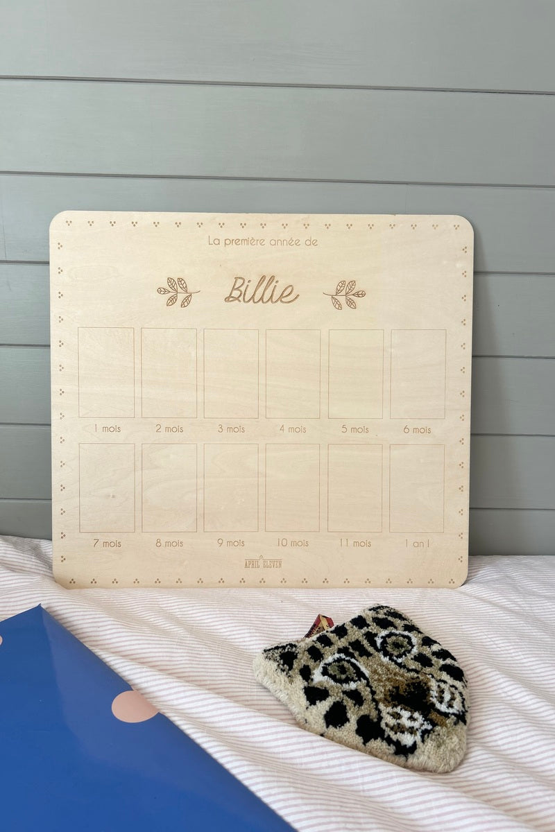 Panneau ma première année en bois personnalisé - APRIL ELEVEN