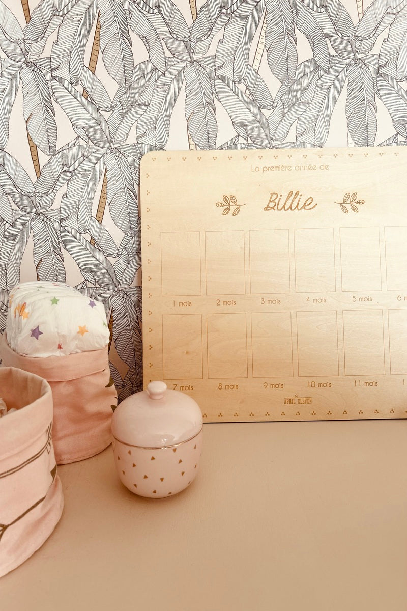 Panneau ma première année en bois personnalisé - APRIL ELEVEN