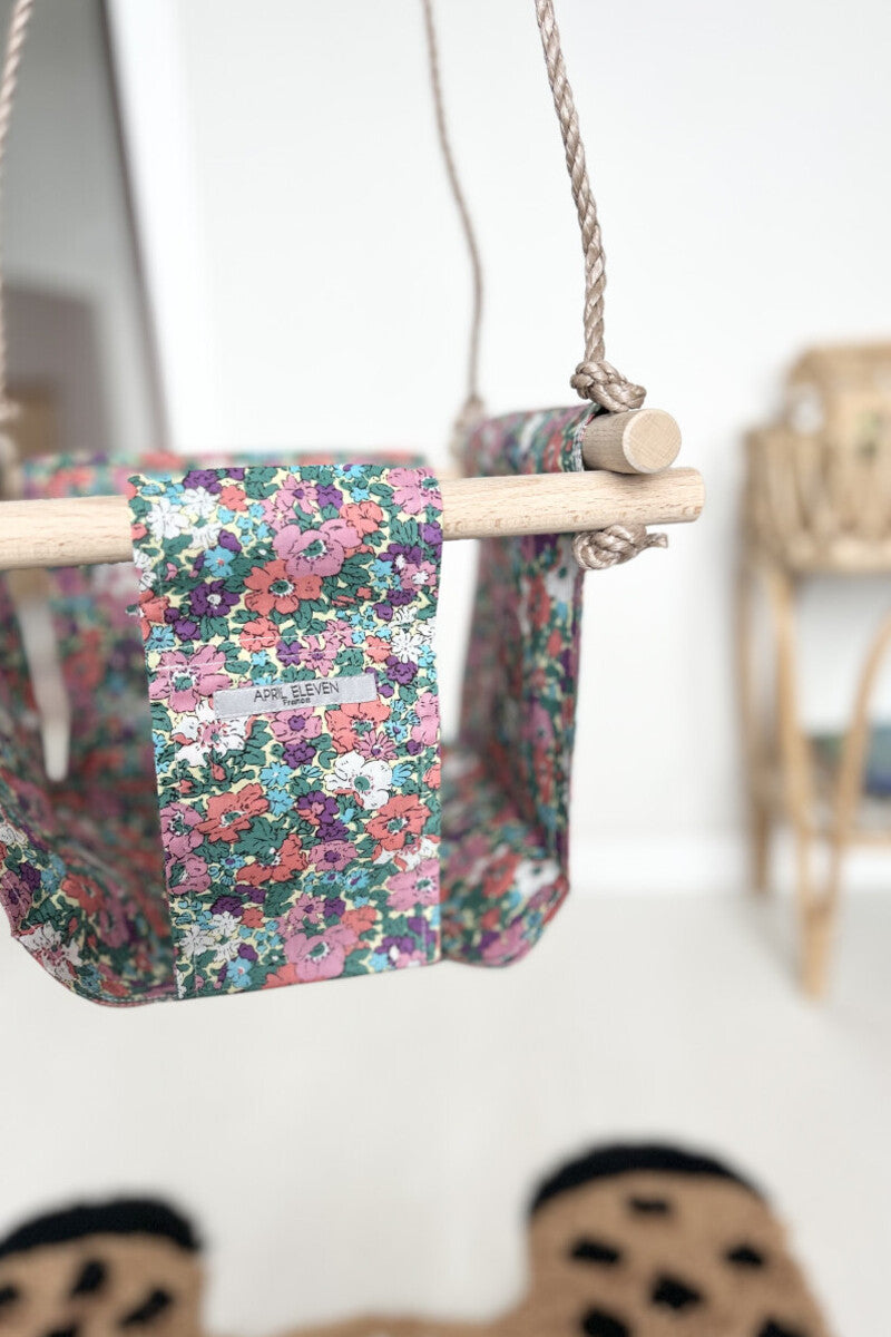 Balançoire bébé intérieur | imprimé liberty - APRIL ELEVEN