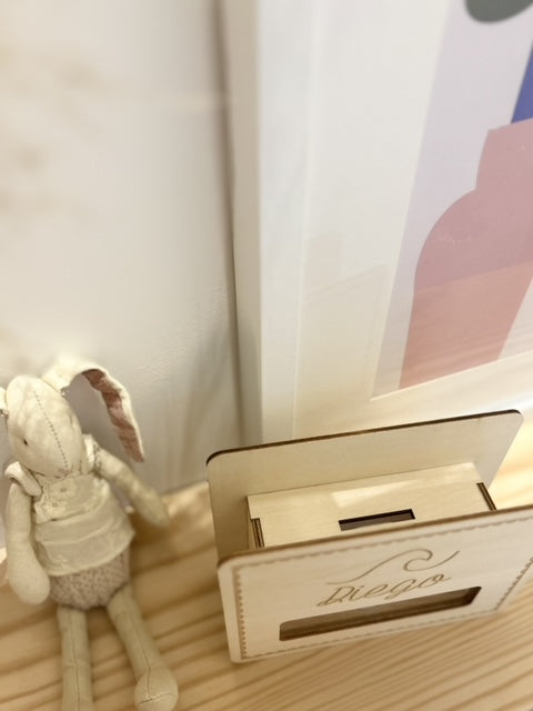 Tirelire enfant personnalisée en bois - APRIL ELEVEN