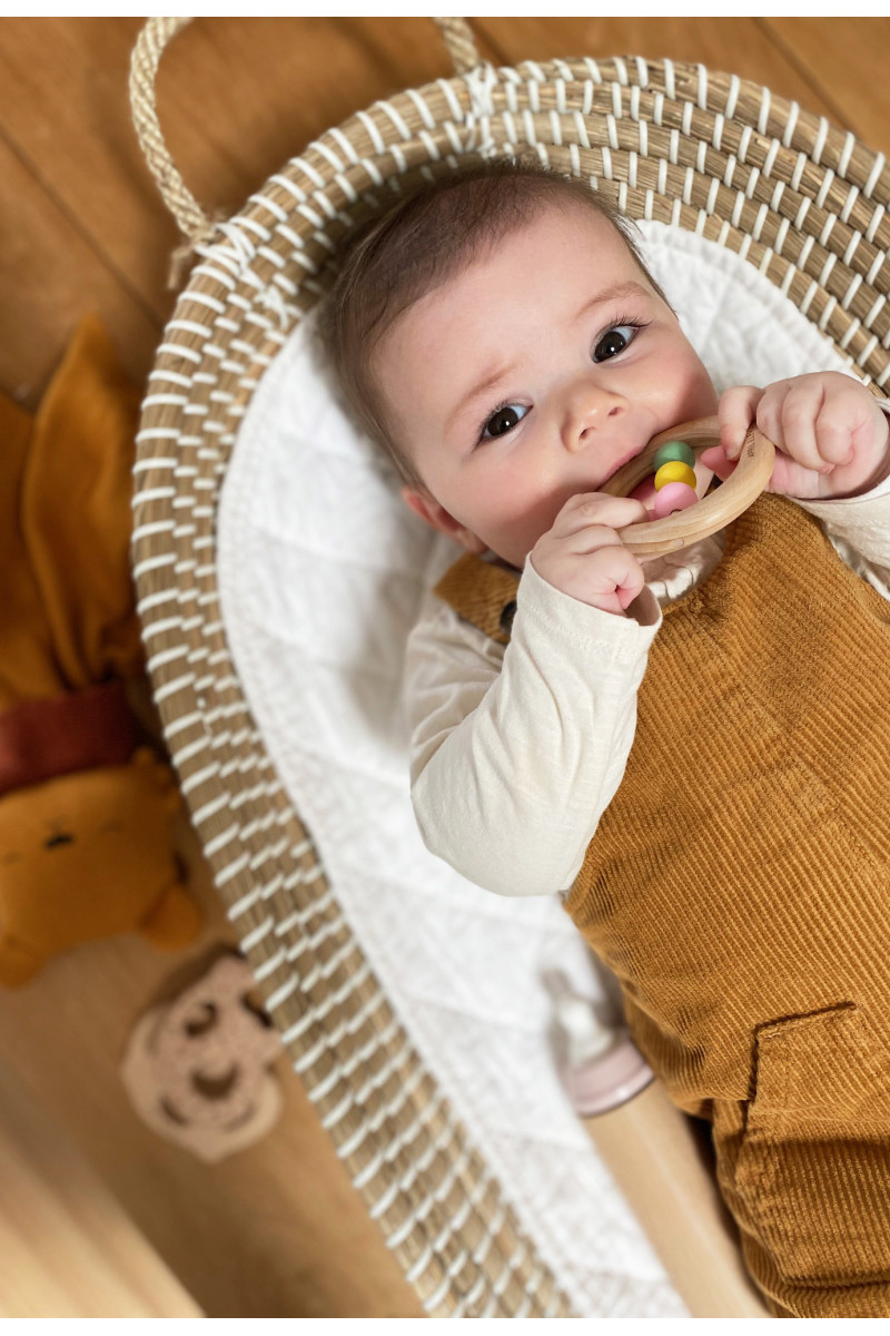Hochet pour bébé en bois : anneau de dentition bébé en bois