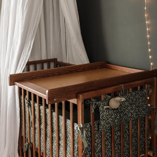 Plan à langer bébé : la solution astucieuse pour changer bébé - APRIL ELEVEN
