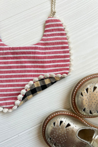 Bavoir naissance bébé rouge rayé blanc réversible unisexe