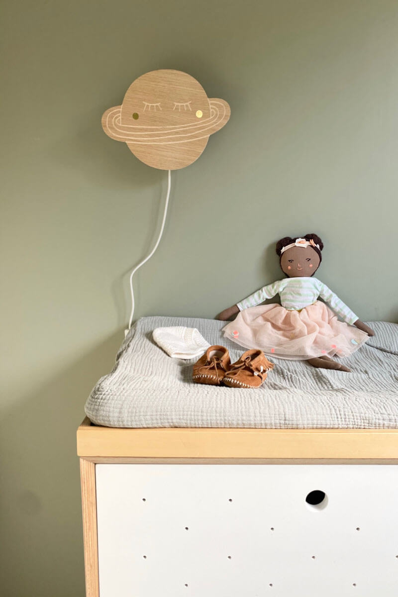 Applique planète en bois pour chambre enfant - APRIL ELEVEN