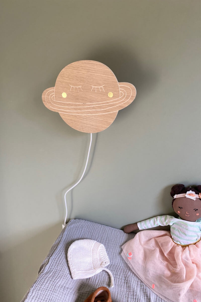 Applique planète en bois pour chambre enfant APRIL ELEVEN