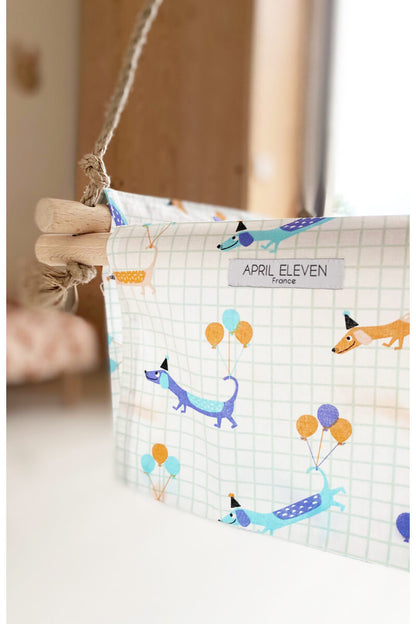 Balançoire enfant intérieur | imprimé chien en tissu - APRIL ELEVEN