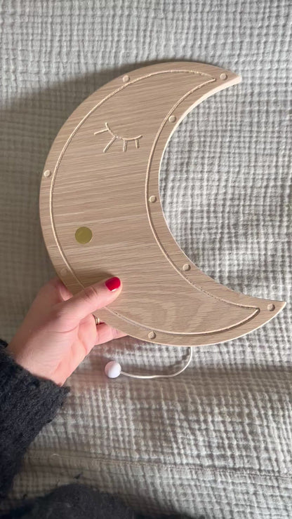 Wooden moon music box